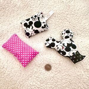Catnip crinkle Mickey Mouse Pillow Set - Black, White, Pink